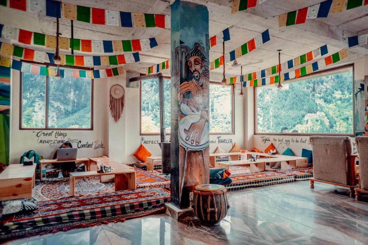 Cafe Monkbase- Food And Stay มะนาลี ภายนอก รูปภาพ